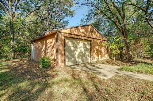 607 Clb Oak Dr, Fort Worth TX  76114-3346 exterior