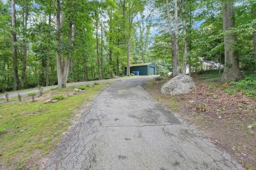 291 Spring Hill Rd, Upper Stepney CT  06468-2143 exterior