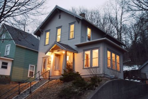 219 6th St, Mankato, MN 56001-4446