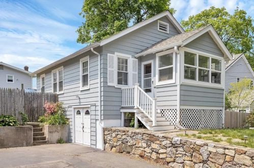 27 Tracey St, Norwalk, CT 06850-2520