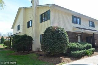 9009 Sandalwood Dr, Manassas VA 20110-5750 exterior