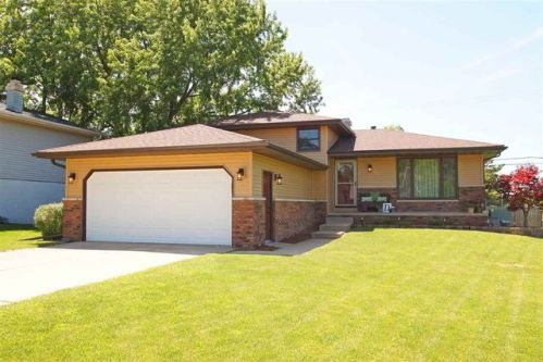 602 Georgia Pkwy, Beverly Manor, IL 61571-1039