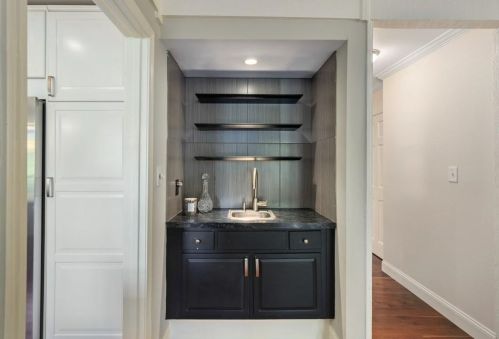 1150 Churchill Downs Rd, Atlanta GA  30319-1024 exterior