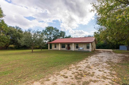 2171 Spur 324, Tennessee Colony, TX 75861-2406