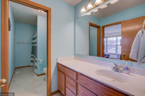 1141 Barclay St, Saint Paul MN  55106-1202 exterior