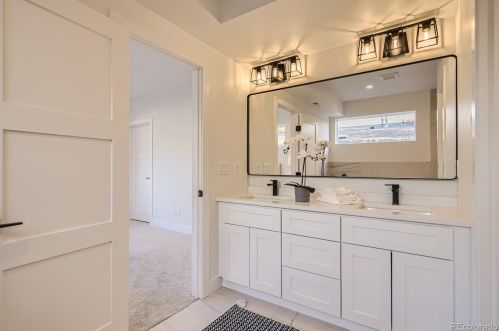 2912 Sherman St, Englewood CO  80113-1678 exterior