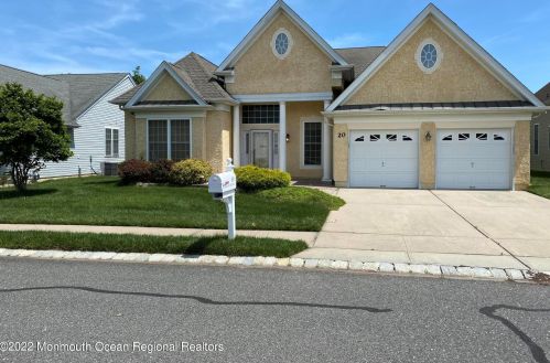 20 Julianne Ct, East Freehold, NJ 07728-9254