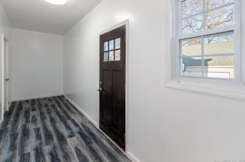 72 Osborne Ave, Norwalk CT  06855-1020 exterior