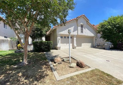 4413 Cornfield Way, Elk Grove, CA 95758-6043