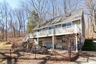 195 Middlesex Ave, Chester CT  06412-1219 exterior