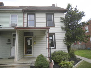 1028 Orange St, Lancaster PA  17602-3216 exterior