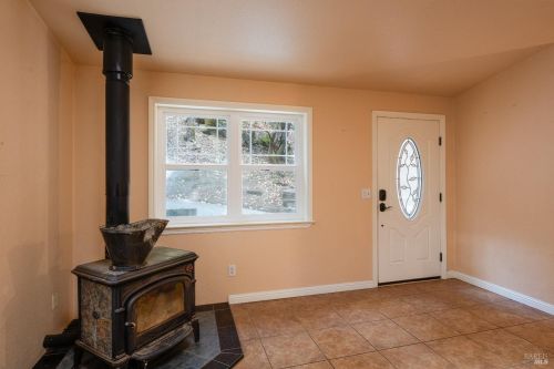 26951 Bear Dr, Willits, CA 95490-8433
