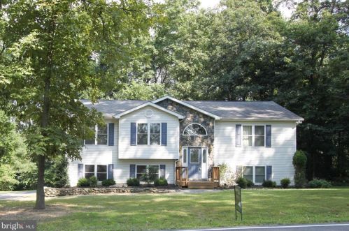 3311 Mission Rd, Harpers Ferry WV  25425-4706 exterior