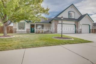 2646 Willowside Way, Meridian ID  83646-1635 exterior