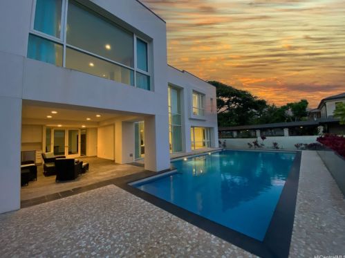 4801 Kahala Ave, Honolulu HI  96816-5231 exterior