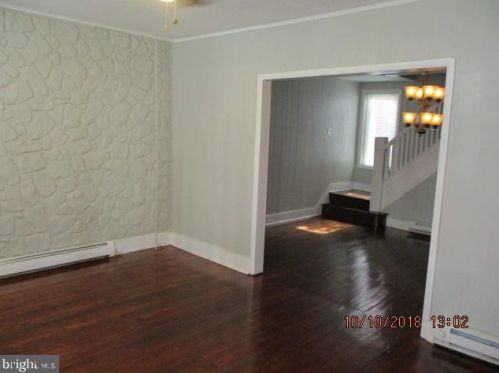 135 Juniata St, Lancaster PA  17602-4323 exterior