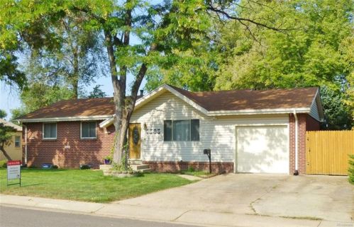 4585 Lipan Ct, Englewood, CO 80110-5511