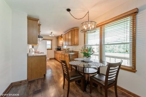 748 50, Valpo IN  46385-8929 exterior