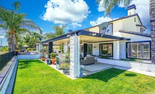 14082 Crystal View Ter, Riverside CA  92508-8705 exterior