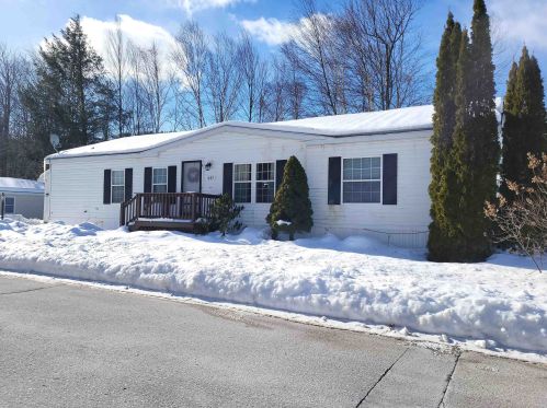 247 Wellington Dr, Laconia, NH 03246-1372
