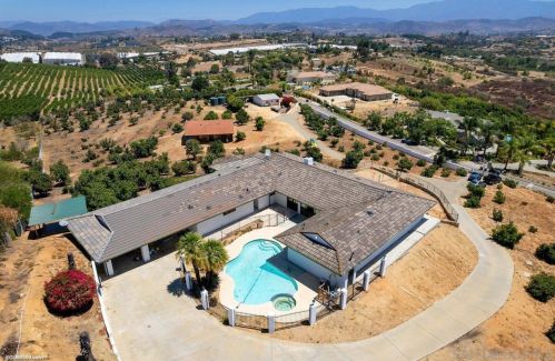 9901 Jason Ct, Valley Center, CA 92082-4844