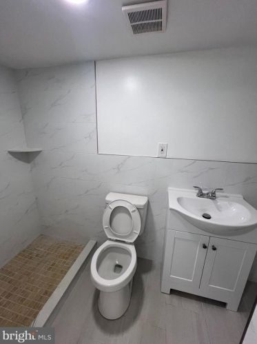 7224 Jackson St, Philadelphia PA  19135-1221 exterior