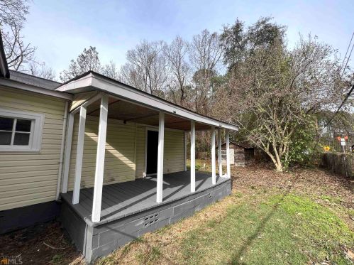 65 Arnco 1st St, Newnan, GA 30263-4538