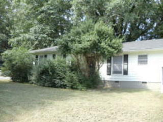 879 Beecher Ct, Atlanta, GA 30311-2600