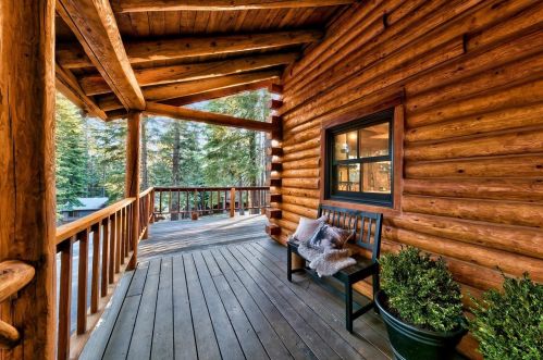 11415 Sitzmark Way, Truckee CA  96161-6163 exterior