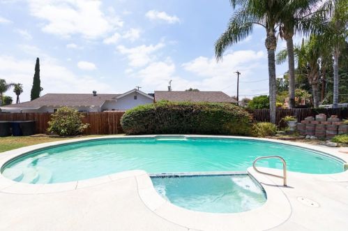 8928 Christopher Pl, Riverside, CA 92503-3304