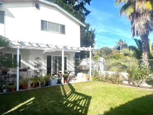 2189 Crownhill Rd, San Diego, CA 92109-1423
