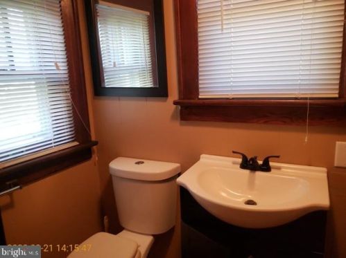 302 Fleet St, Primrose PA 17901-3726 exterior