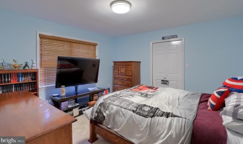 131 Bentley Ln, Lancaster PA  17603-6203 exterior