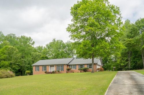 2189 Eastwood Dr, Lithonia GA  30078-2671 exterior