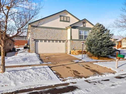 7811 Addison Way, Aurora, CO 80016-7045