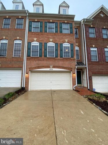9658 Potters Hill Cir, Lorton, VA 22079-2319