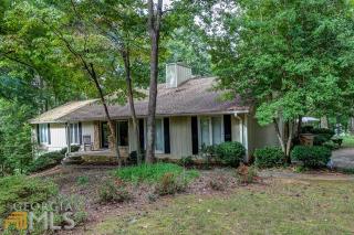 3574 Ridgewood Pt, Gainesville, GA 30504-5545