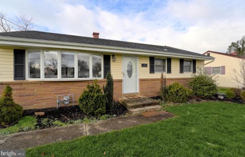 51 Sunset Blvd, Trenton NJ  08690-3950 exterior