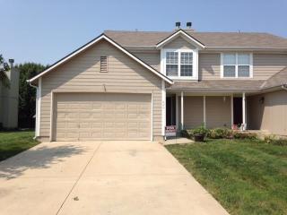 629 Swann Cir, Lees Summit MO  64086-8464 exterior