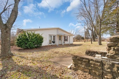 8348 Dittmer Ridge Rd, Dittmer, MO 63023-1110