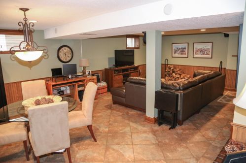 1944 Greenbrier St, Saint Paul MN  55117-2214 exterior