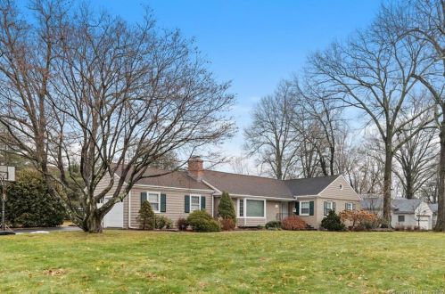 100 Pilgrim Rd, Hartford, CT 06117-2243
