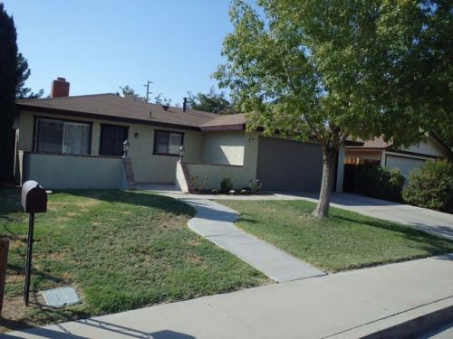 305 Fountain St, Ridgecrest, CA 93555-4401