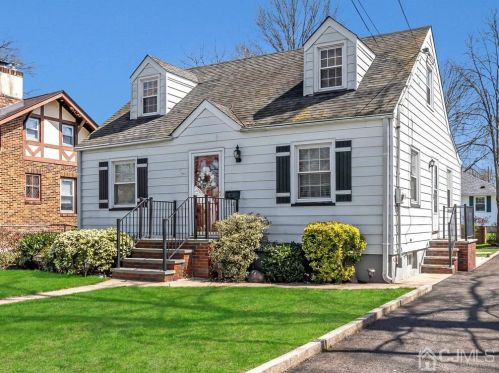 18 Ethel Pl, Metuchen, NJ 08840-2526