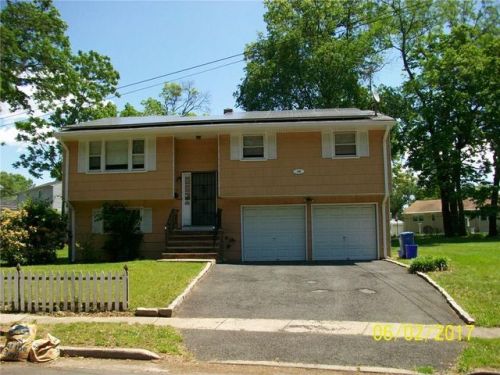 14 Briarwood Ct, Piscataway, NJ 08854-1803