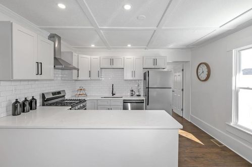 2439 Brantley St, Atlanta GA  30307-2602 exterior