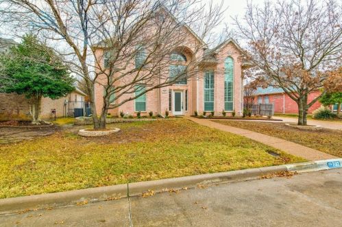 7017 Briercliff Ct, Fort Worth TX  76132-7108 exterior