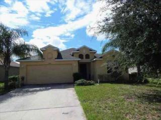 1780 College Park Dr, Tavares, FL 32778-5776