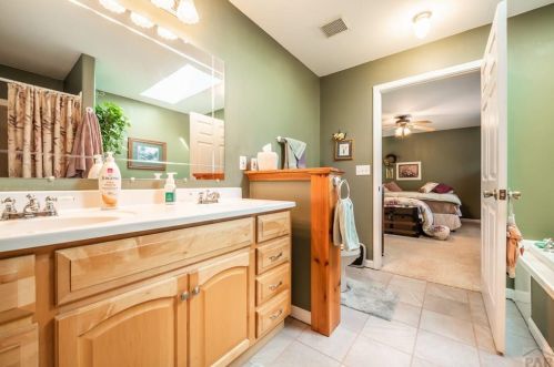 1877 Clifftop Ln, Pueblo CO 81007-3931 exterior