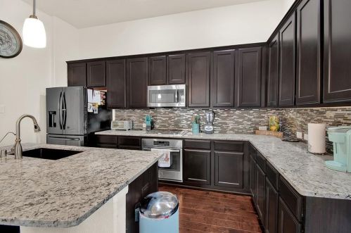 2710 Lisbon Meadows Dr, Conroe TX  77304-4564 exterior